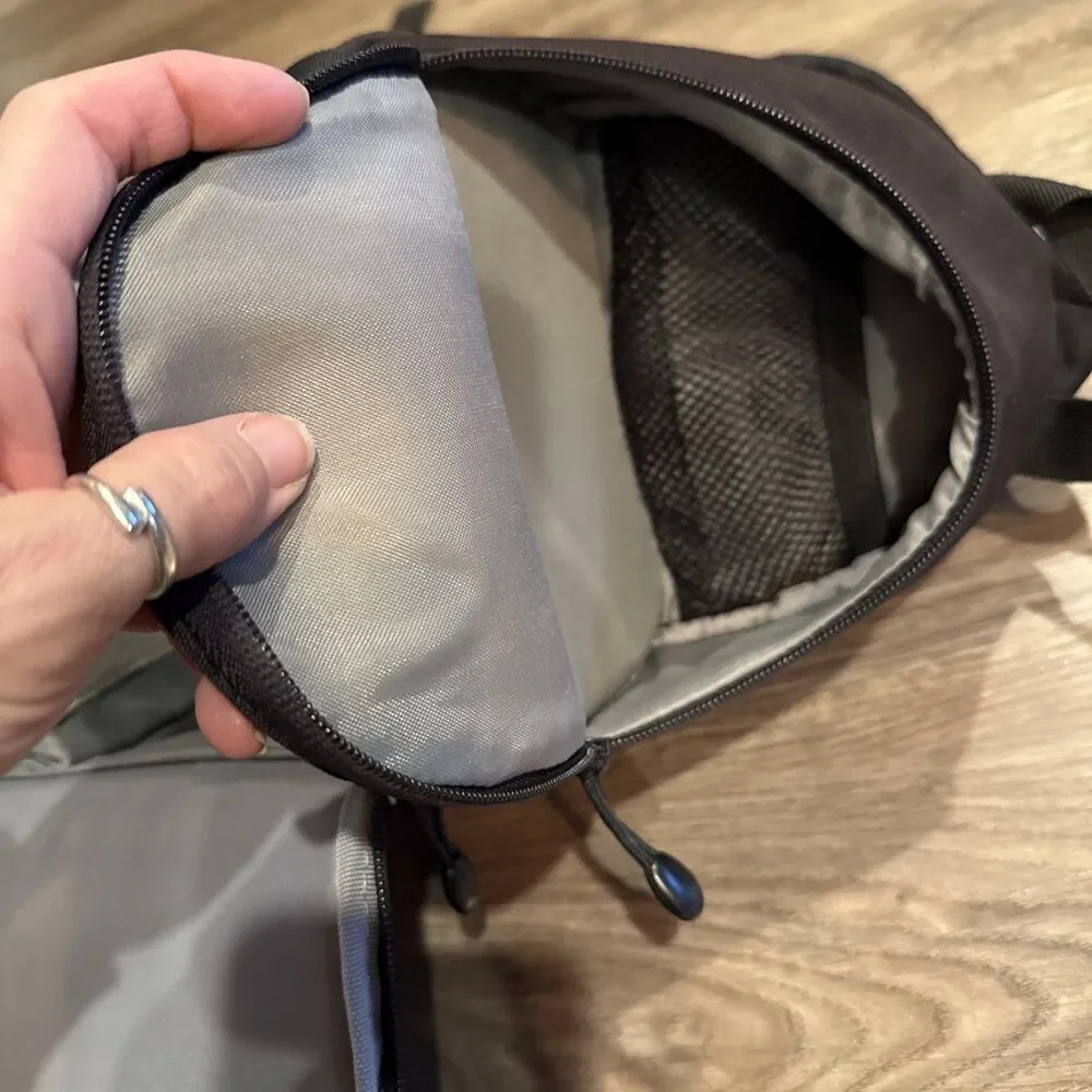 Lowepro Slingshot 100 AW Padded Shoulder Sling Backpack Camera Bag w/ Rain Cover